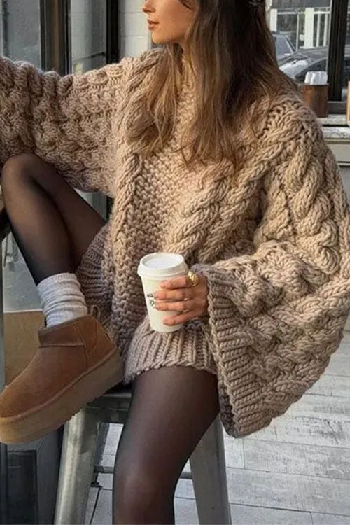 BUDAPEST – Oversized Cable Knit Sweater – 6908