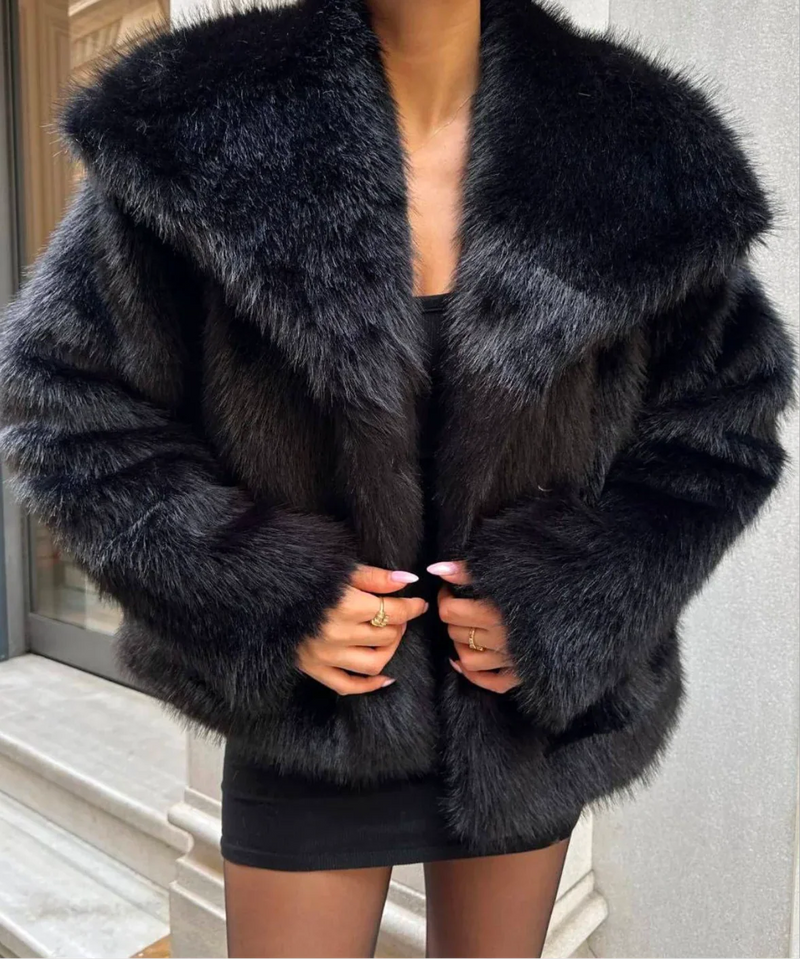 AMSTERDAM – Oversized Faux Fur Coat – 4836