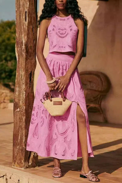 AMALFI – Sleeveless Lace Crop Top – 7497