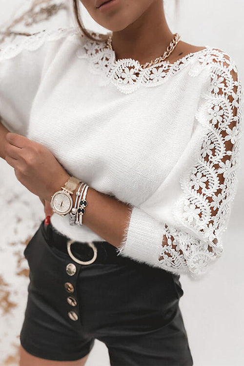 EDINBURGH – Lace Splice Knit Top – 6440