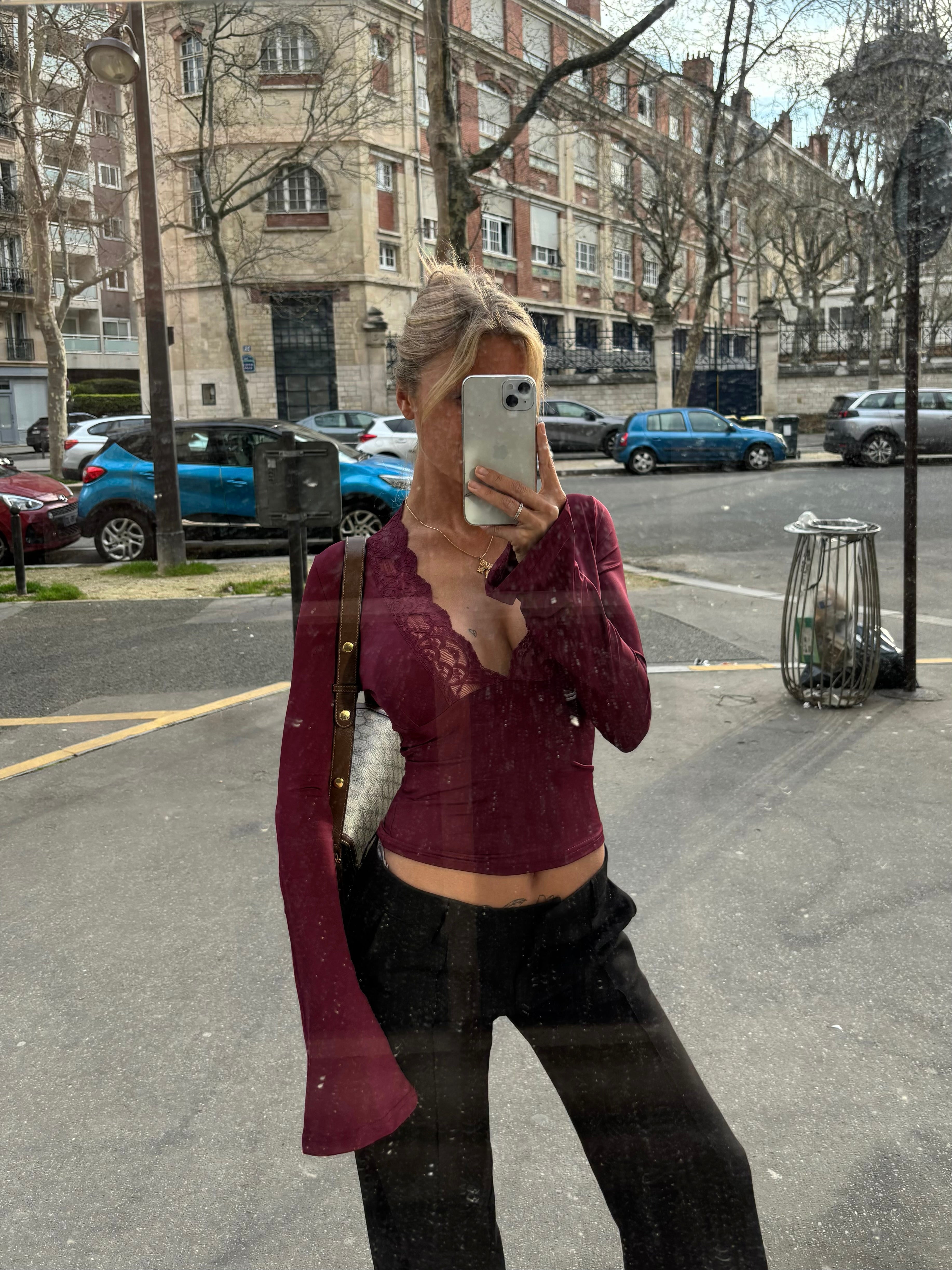 EDINBURGH – Long Sleeve Lace Top – 8412