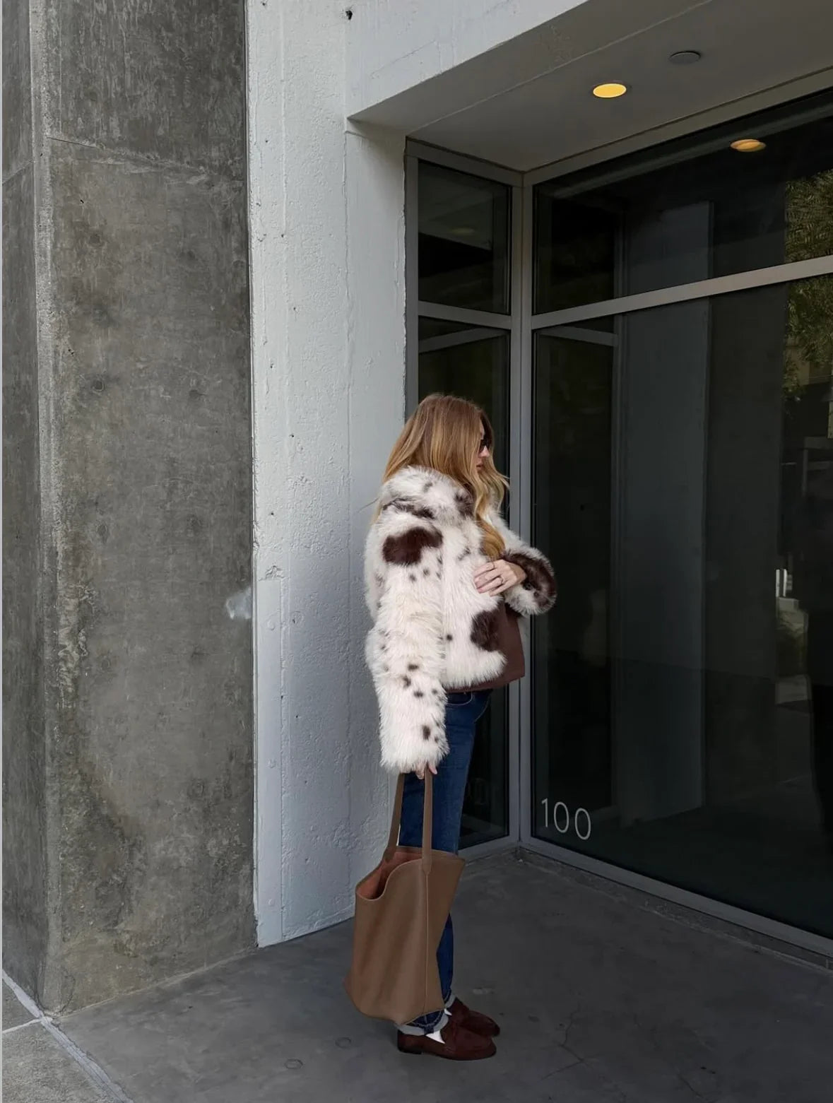 RIGA – Oversized Faux Fur Jacket – 2594