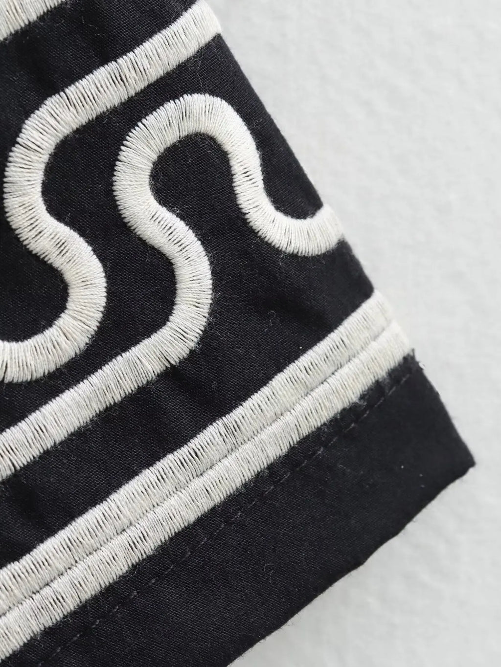 CAGLIARI – Embroidered Mini Dress – 1525