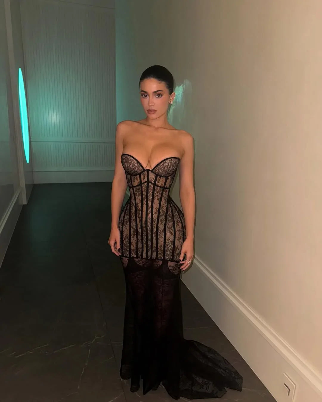 ALICANTE – Strapless Bustier Maxi Dress – 2287