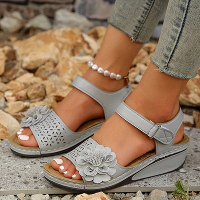 BIARRITZ – Orthopedic Woven Sandals – 5555