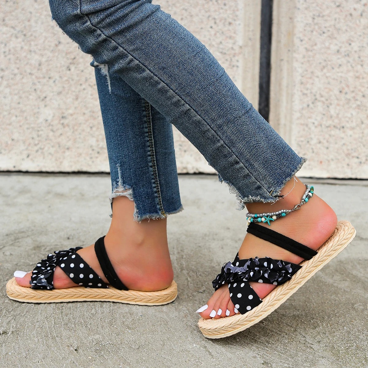 NICE – Slip-on Sandals – 4084