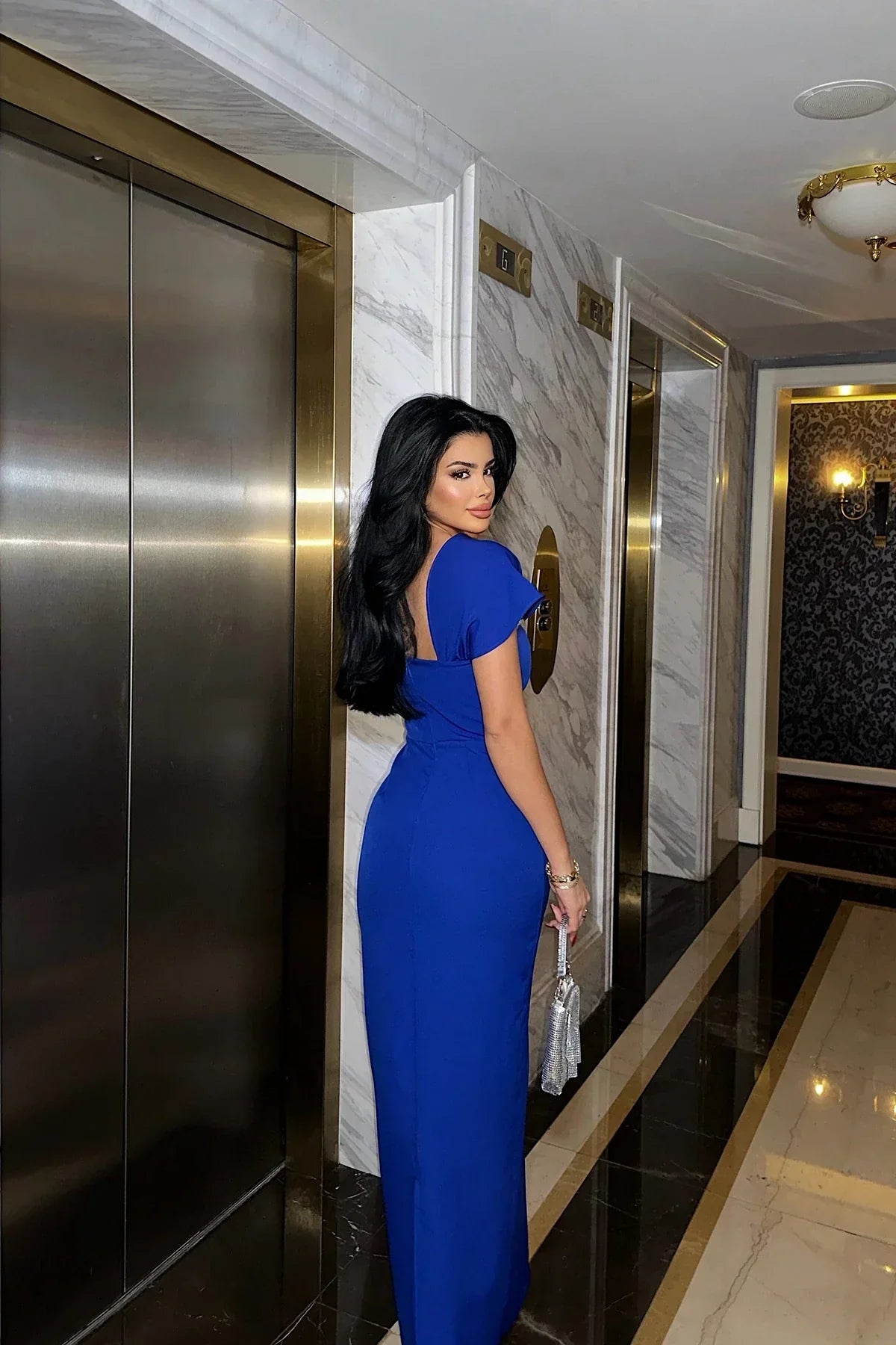 POSITANO – Square-Neck Bodycon Dress – 5005